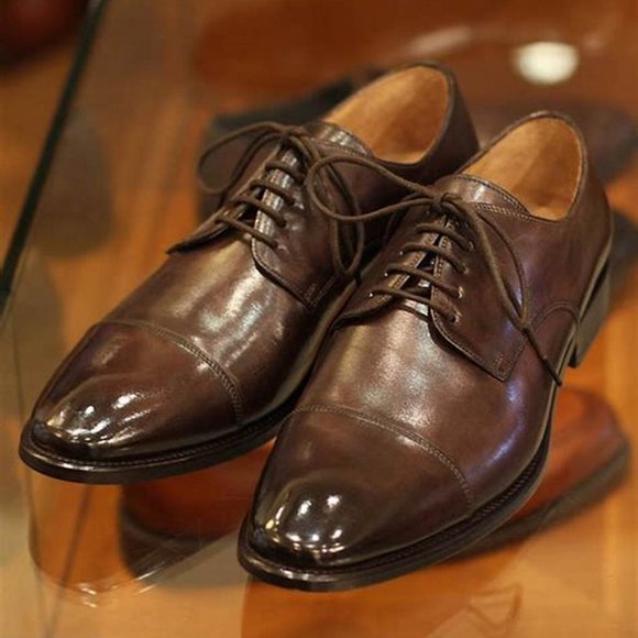 Business casual leather shoes